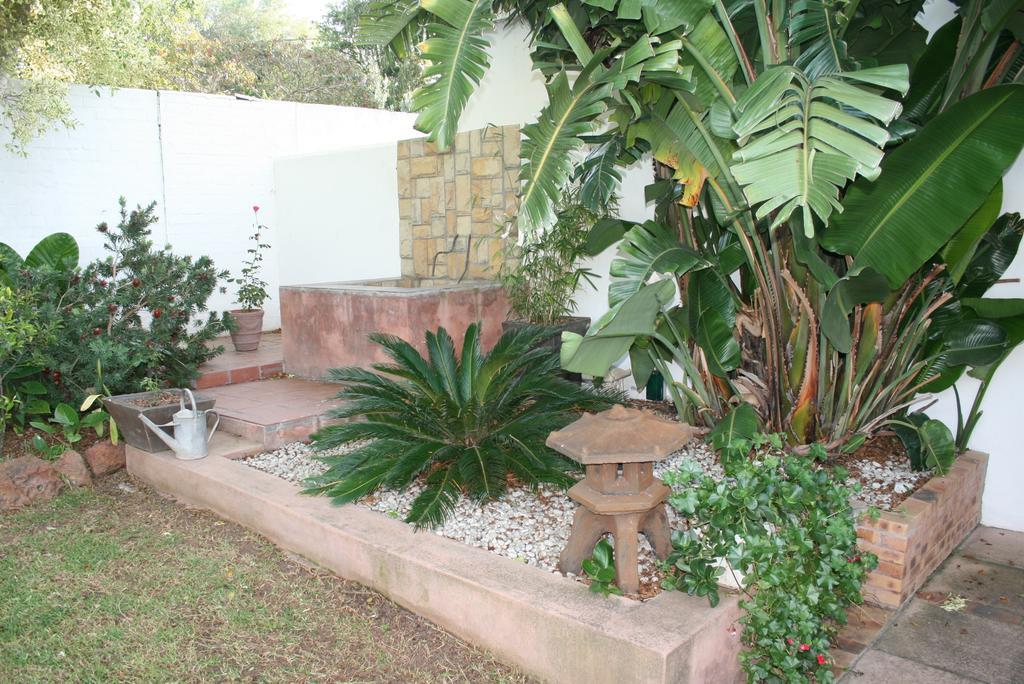 Haus Barbara Guest House Бредасдорп Екстериор снимка